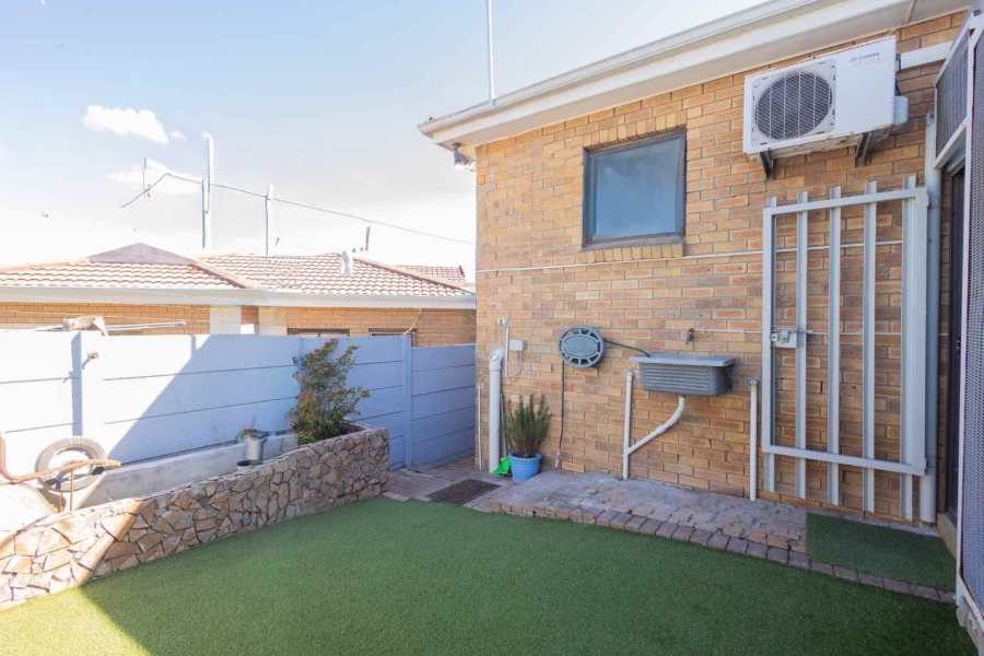 3 Bedroom Property for Sale in Normandie Western Cape